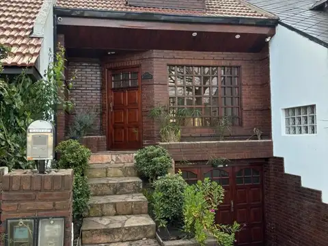 Depto Tipo Casa en Alquiler de 4 ambientes