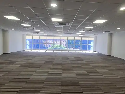 Oficina en Venta con 1 cochera