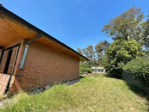 VENTA CASA 3 AMB EN PARQUE LELOIR - LOTE 1067 M2