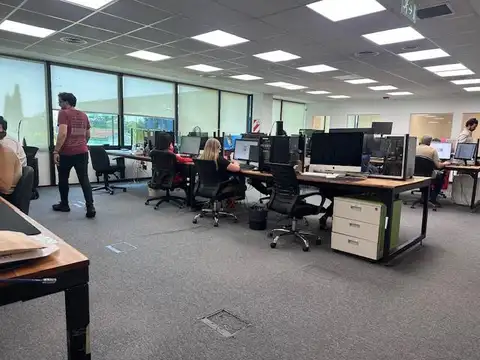 Oficina en Alquiler al Este