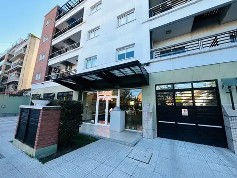 ALQUILER DPTO 2 AMBS CASTELAR NORTE CON COCHERA 