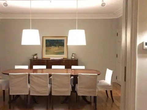 Casa a nuevo! Libertador al Río, calle cortada, 1150 m2 lote 650 m2 cub, 5 Dorm,