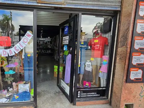 Avenida Hipólito Yrigoyen 1600