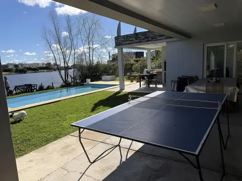 Casa en Venta de 5 dormitorios