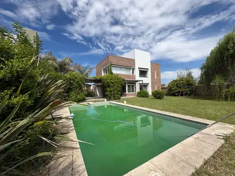 Casa en Venta en Funes, USD 250.000
