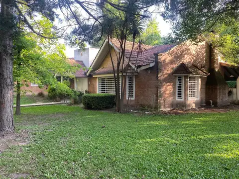 AUR. Venta. Casa 6 ambientes. Parque Sakura. Exaltacion de la cruz. Acepta Dpto en parte de pago.