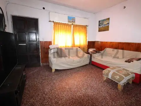 Depto Tipo Casa 5 ambientes con 1 baño