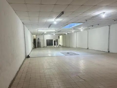 Increíble Local A La Venta En Don 100