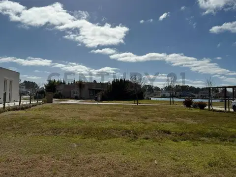 Terreno en Venta en Barrio Cerrado Los Robles de Maschwitz, USD 47.000