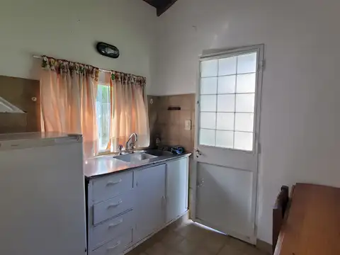 Casa 2 ambientes con 1 baño