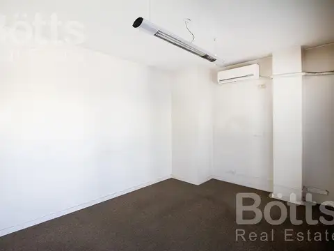 Oficina en Venta 30 años