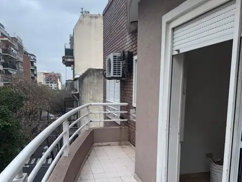 La Rioja 1200, Piso 4