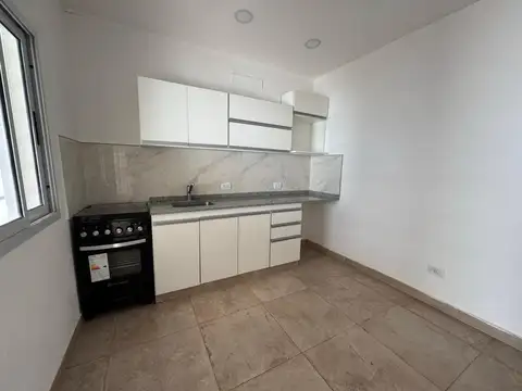 Casa en Alquiler en Villa Gobernador Udaondo, $ 1.100.000