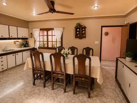 Casa 5 ambientes con 2 baños