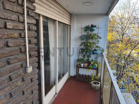 Cochabamba 2600, Piso 2