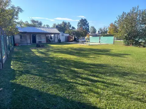 CASA EN ESQUINA LOS PINOS 1