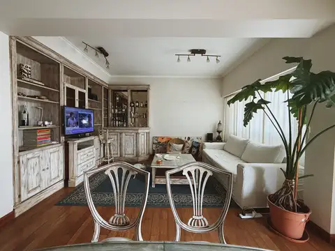 Departamento en Venta con 2 cocheras