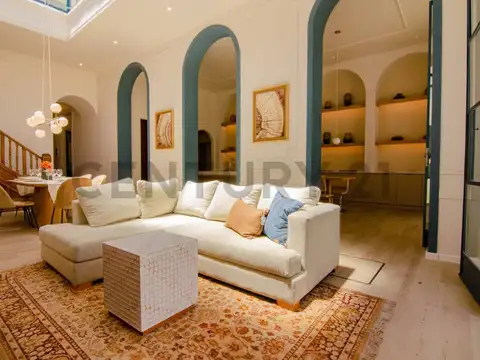 Sarmiento 2300, Piso 0