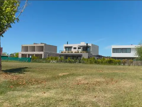 Terreno en Venta en Puertos - Acacias, USD 95.000