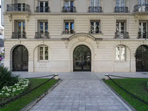 Avenida Del Libertador 2500, Piso 3