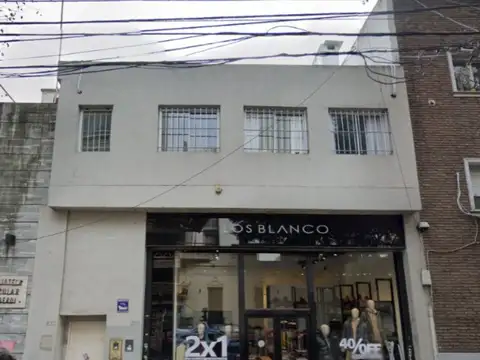 Amplio Local Comercial en Acevedo 670 con LOTE PROPIO