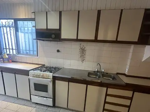 Depto Tipo Casa en Venta de 4 ambientes