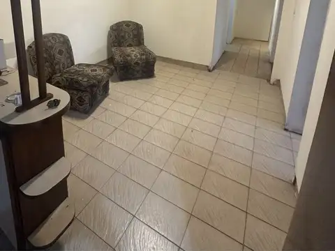 Depto Tipo Casa en Venta 56 años