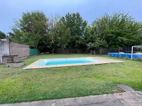 CASA EN VENTA 2 DORMITORIOS CON PILETA IBARLUCEA