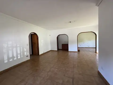 Casa en Alquiler de 5 dormitorios
