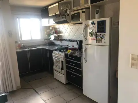 Departamento 2 ambientes con cochera