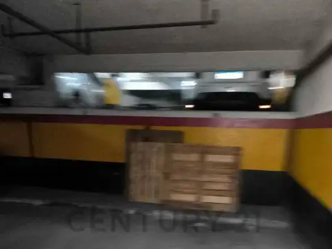 Excelente Cochera en Venta en plano Barrio de Villa del Parque.