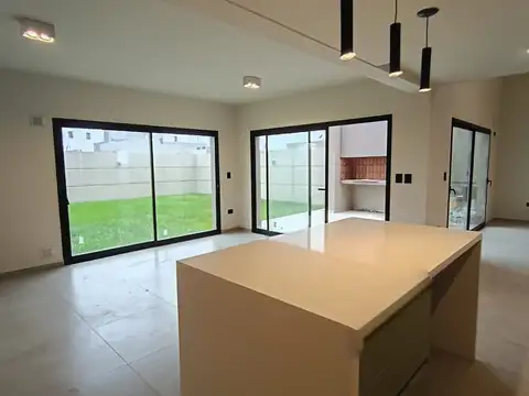 VENTA CASA NOBU / DOCTA CON ESCRITURA