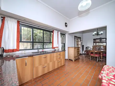 Casa 4 ambientes con 3 baños