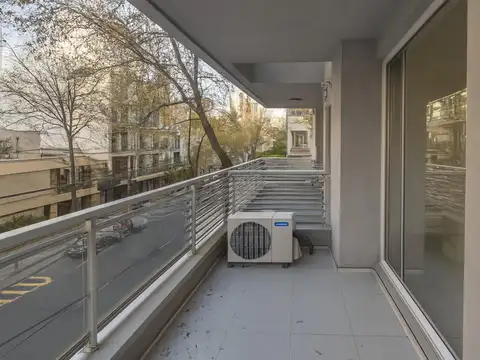 Monoambiente divisible con balcón en Belgrano – Apto profesi