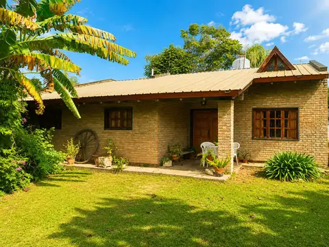 Casa 5 ambientes con 1 baño
