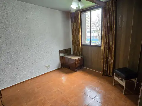 Departamento en Lomas De Zamora, departamento 3 ambientes, barrio 420, muy buen estado