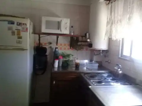 Departamento 5 ambientes con 2 baños