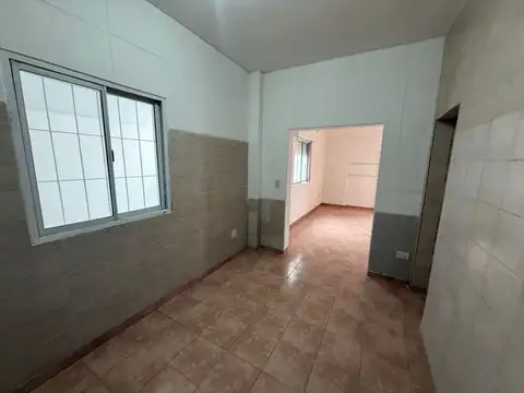 Depto Tipo Casa 2 ambientes con 1 baño