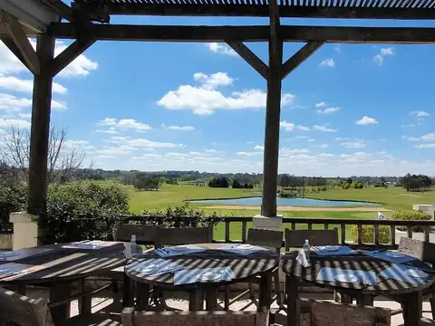 Av. Fernandez Beschtedt