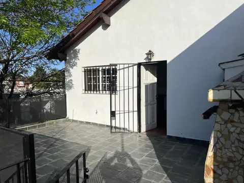 Depto Tipo Casa 3 ambientes con 1 baño