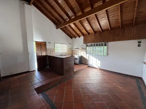 Depto Tipo Casa en Alquiler de 3 ambientes