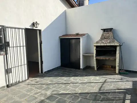 Depto Tipo Casa en Alquiler al Noreste
