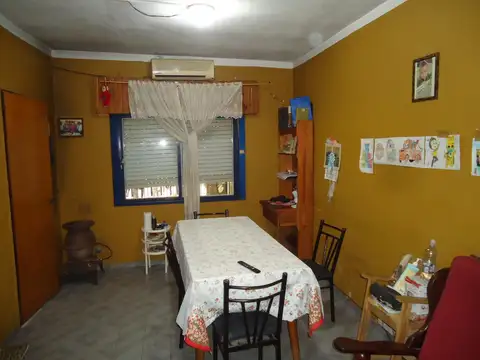 Casa en Venta en Burzaco, USD 130.000