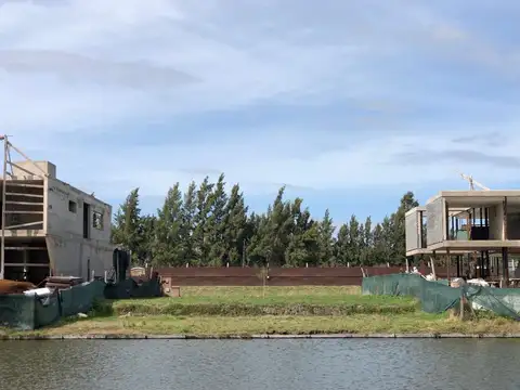 Lote en Barrio Privado Laguna Grande