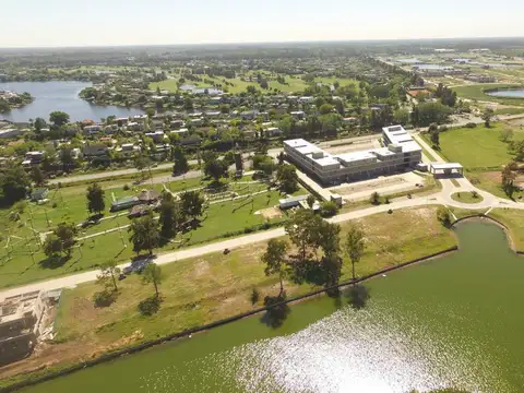 Lote en Barrio Privado Laguna Grande