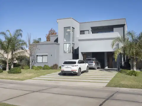 Casa 5 ambientes con 2 baños