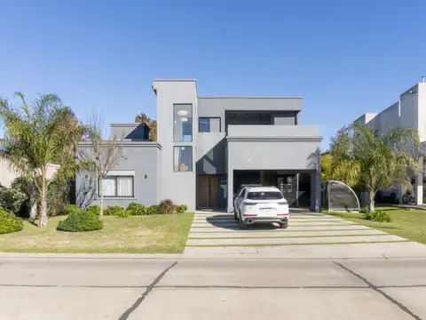 Casa en Venta en San Sebastian, Countries y Barrios Cerrados en Funes