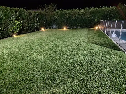 Venta Casa en  Santa Elena, Pilar del Este