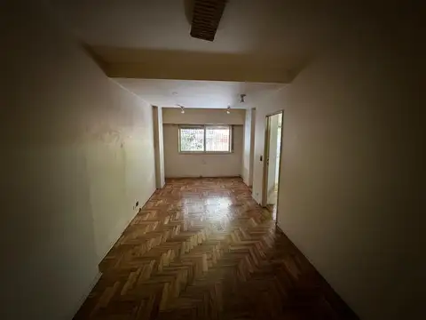 Avenida Avellaneda 400, Piso PB