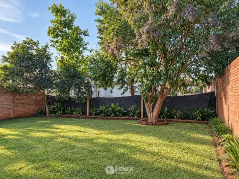 CASA EN VENTA DE 2 DORMITORIOS - ITAMBÉ MINÍ (CF1423)